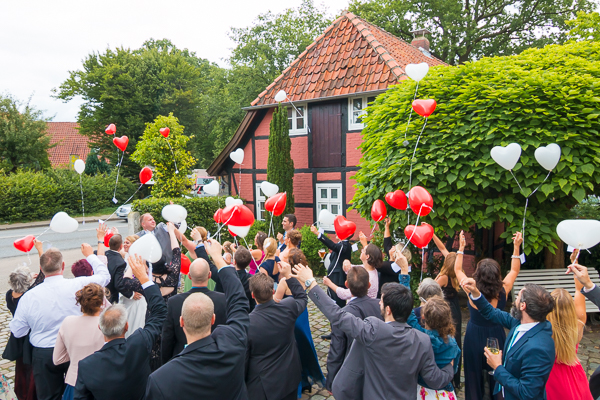 ballonfliegen auf hochzeit in burgwedel