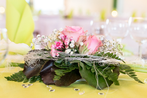 blumenschmuck auf hochzeit mit hochzeitsdj geestland